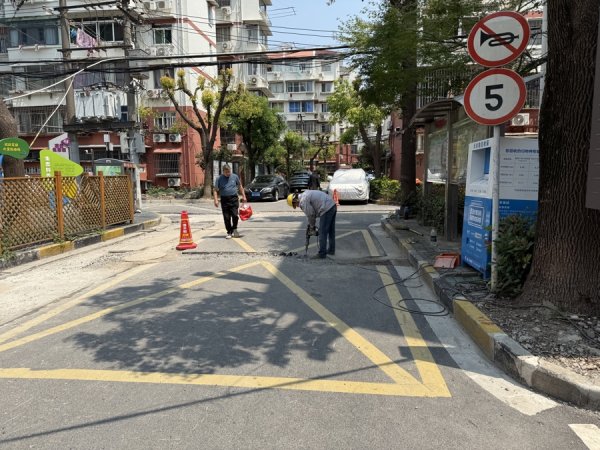 中金策略 沥青刚铺好，怎么又挖开？居民不解：小区里也会“反复掘路”？